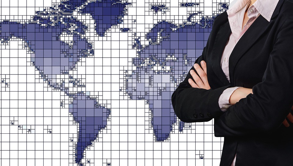 Improving Team Efficiency through Asynchronous Communication Standards