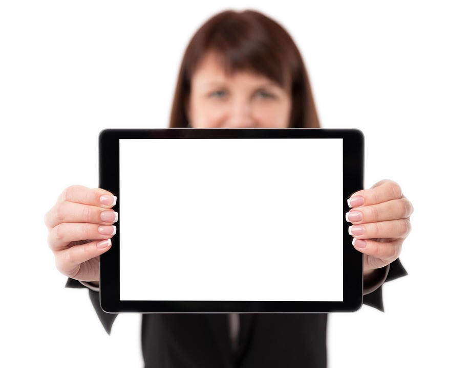 Portfolio-Based Proof of Work: Moving Beyond the Traditional Resume in Technical Hiring