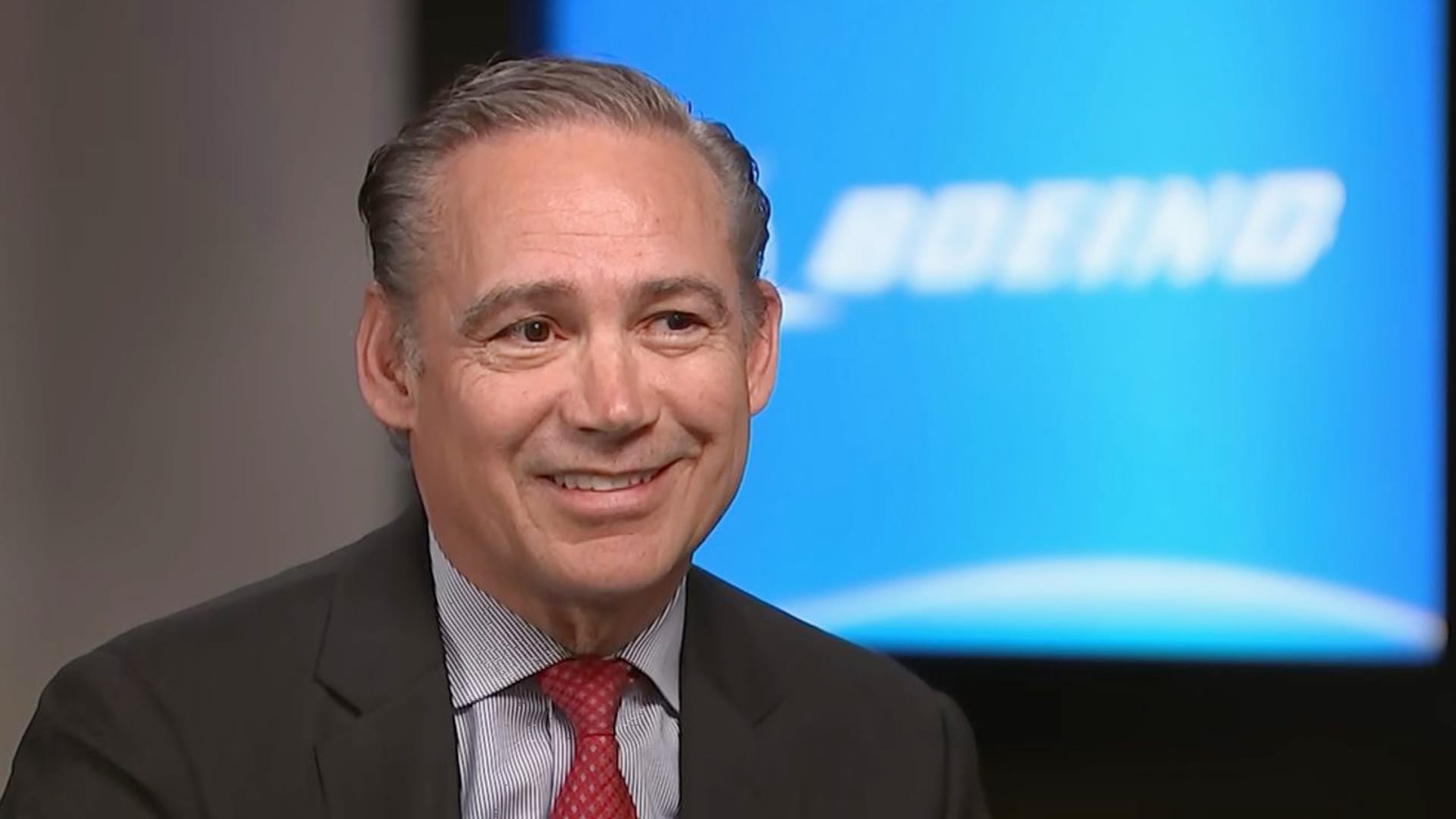 China Halts Aircraft Imports Amid US Trade War