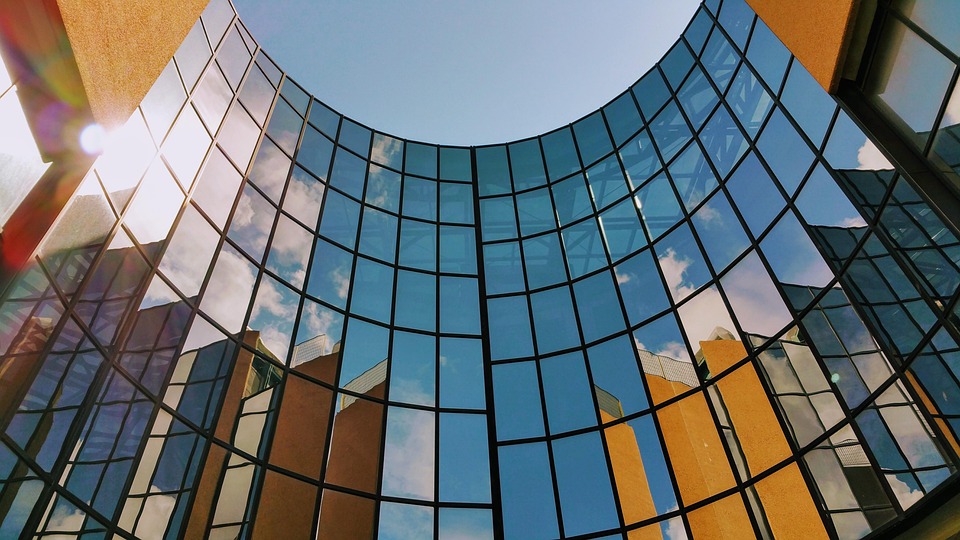 Artificial Intelligence and Labor: The Need for a New Social Contract