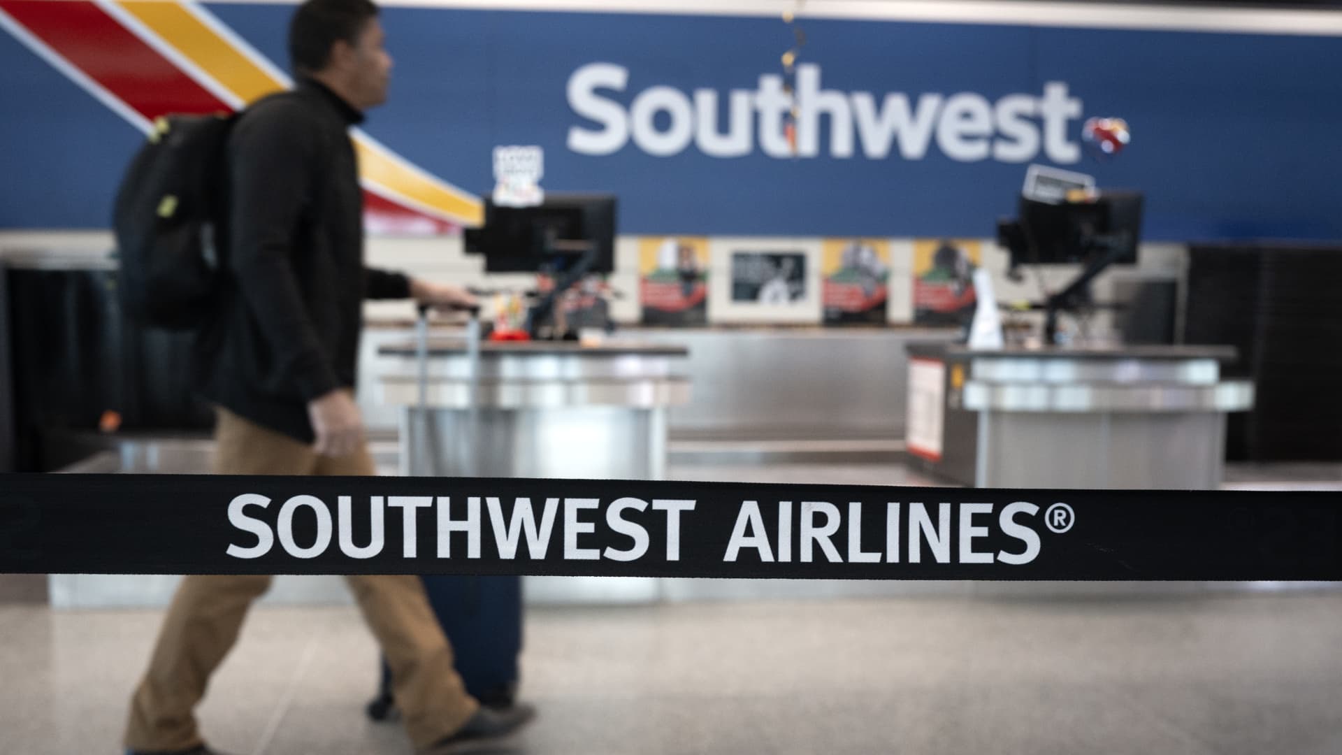 Southwest Airlines Starts Charging for Checked Bags