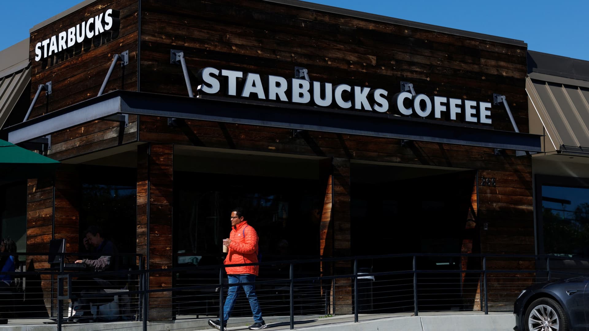 Starbucks to Roll Out Microsoft Azure OpenAI Assistant for Baristas