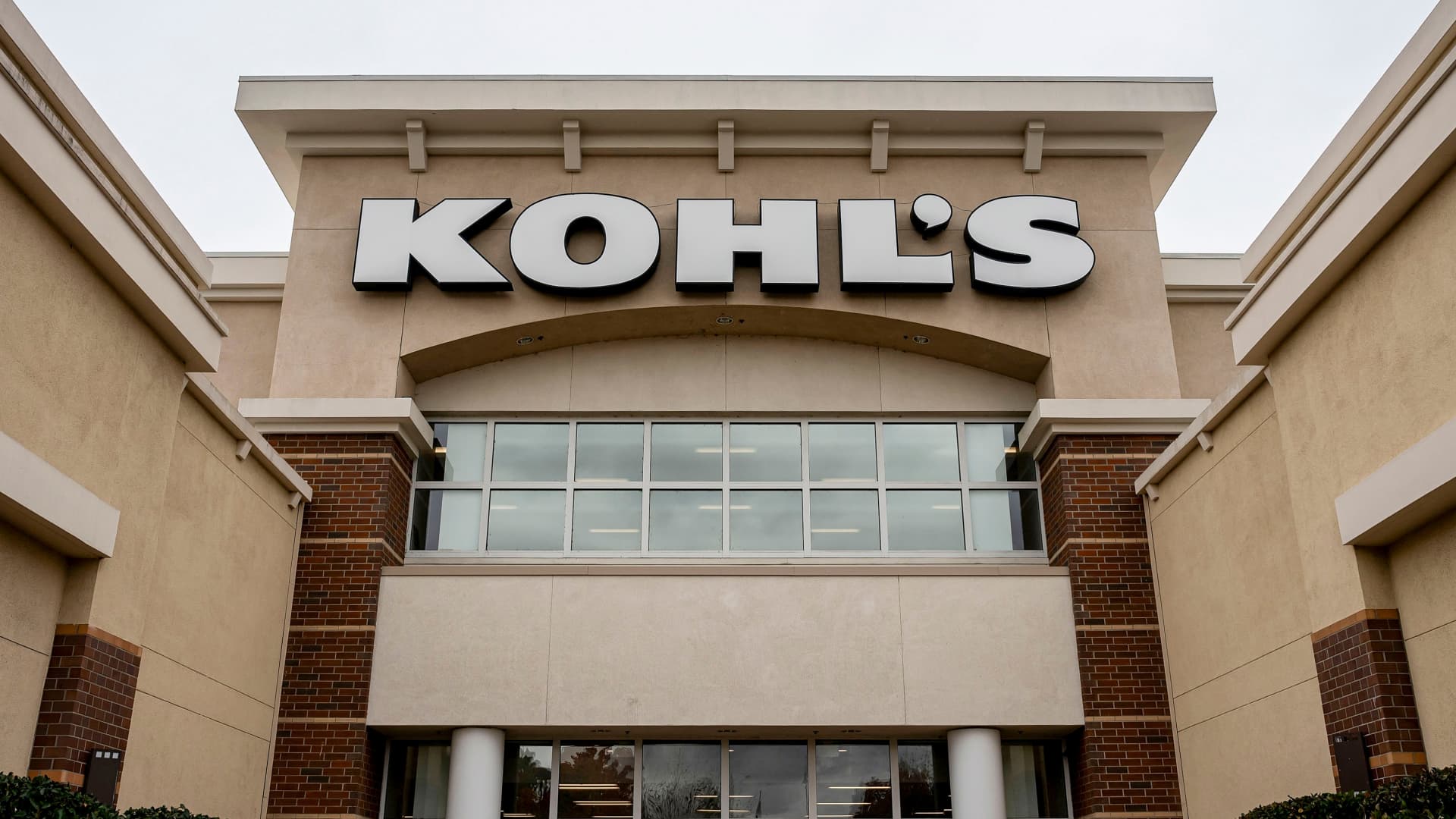 Kohl’s shares rise amid short interest, Reddit posts