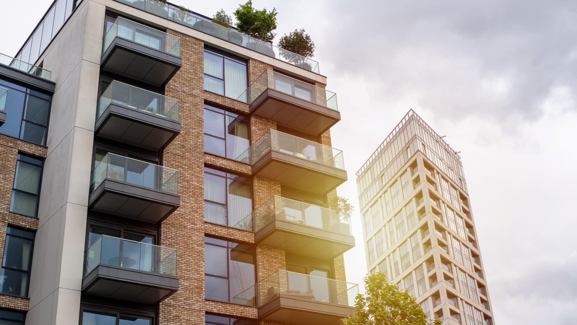 AI in apartment market is taking over work orders, lease renewals and more