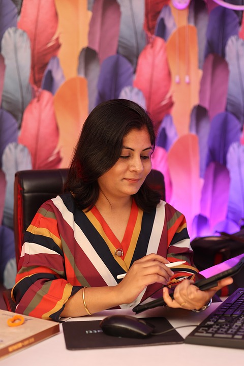 Breaking Down Barriers: The Key to Building Trust with Your Team Members