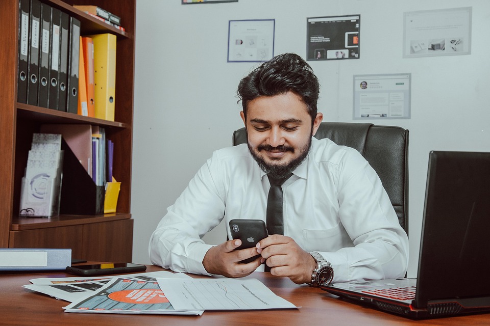 From Silos to Synergy: How to Foster Collaboration and Innovation