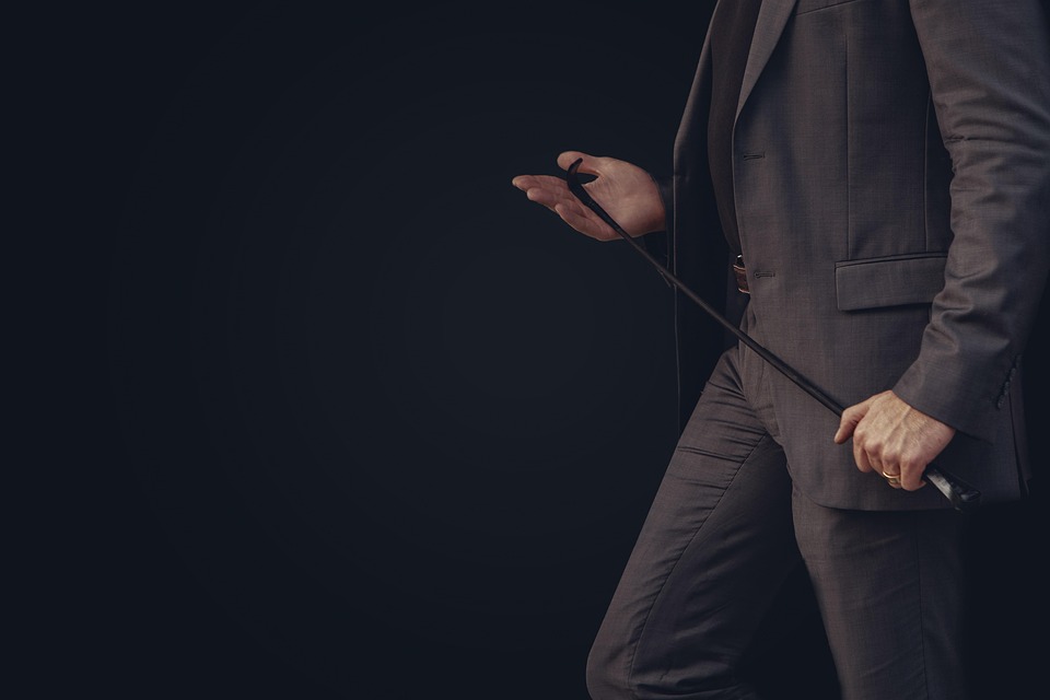 Strategic Leadership in a Global Economy: Navigating Complexity and Uncertainty