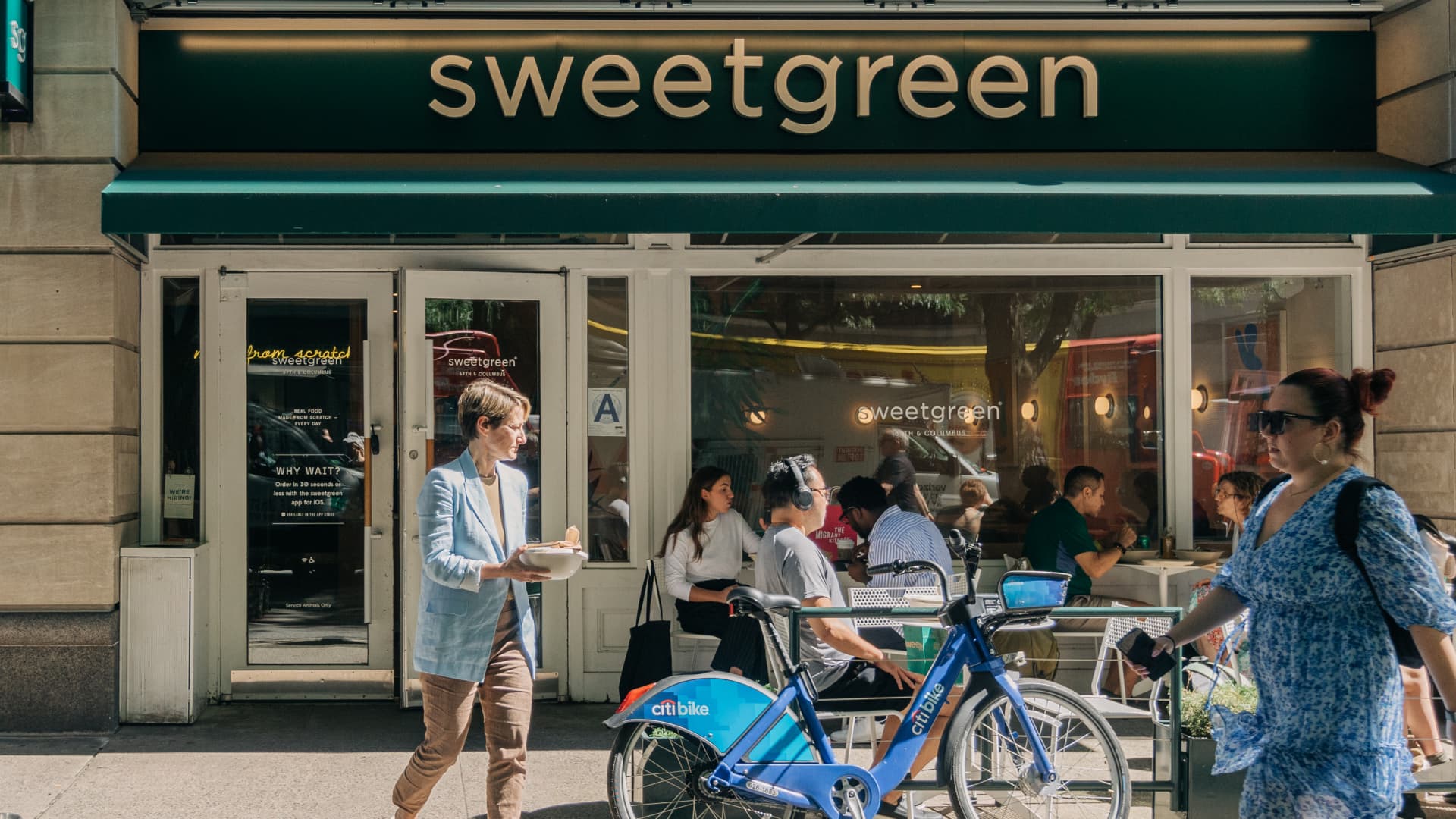 Sweetgreen cuts outlook for second time in two quarters
