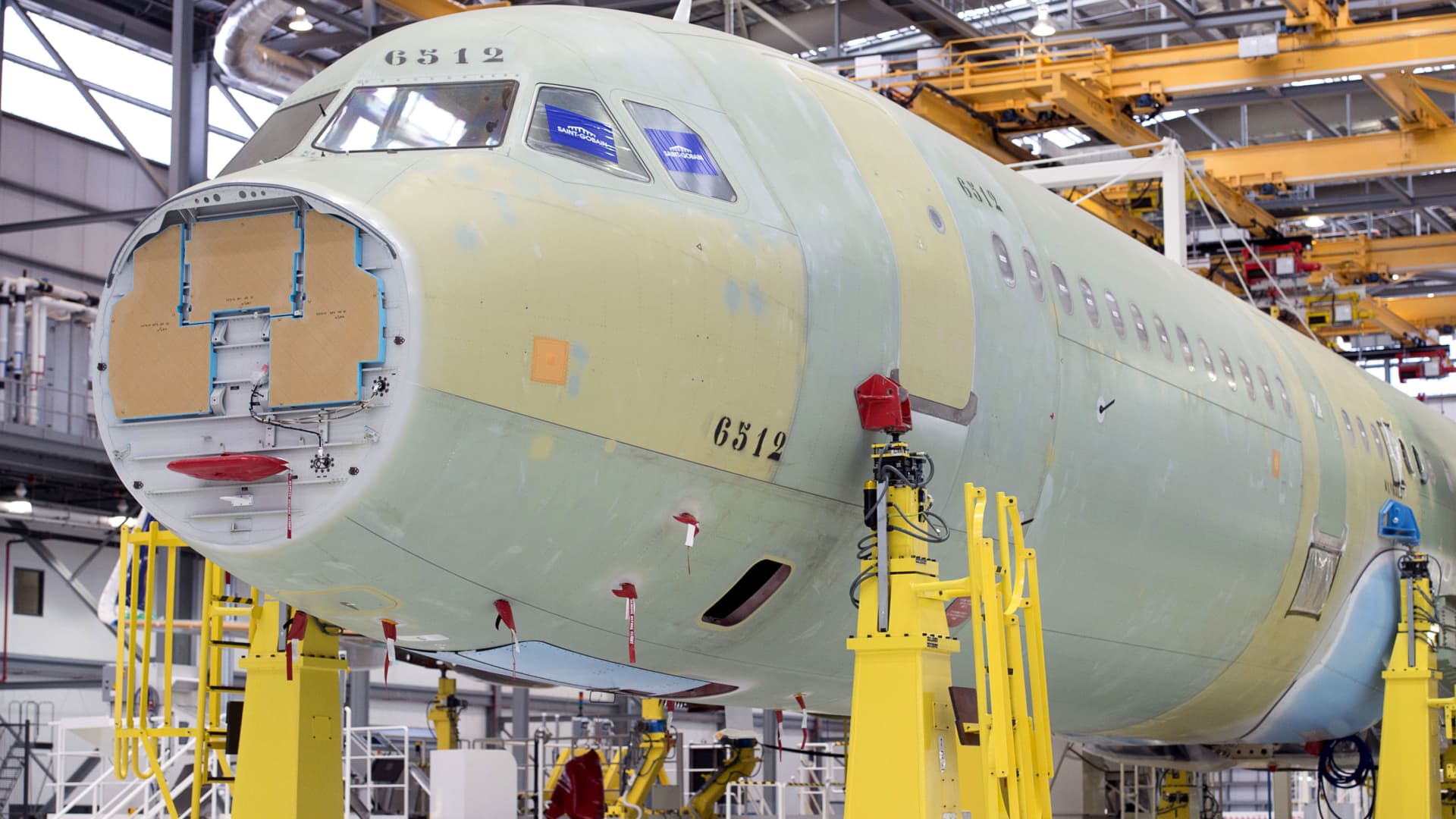 Aircraft Leasing Firm Air Lease to Go Private in .4 Billion Deal