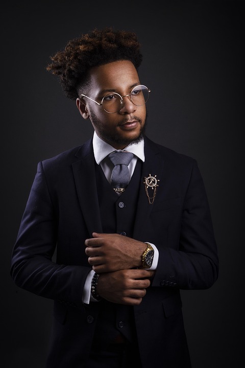 Navigating Office Politics: How to Build Relationships and Get Ahead