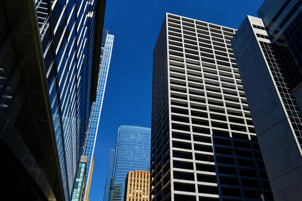 Strategic Leadership and Systemic Resilience: The Case for Building Buffer Capacity into Organizational Design