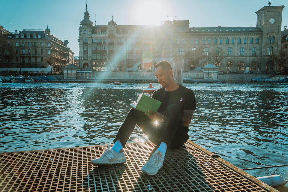 From Application to Onboarding: Streamlining the Hiring Process for Success