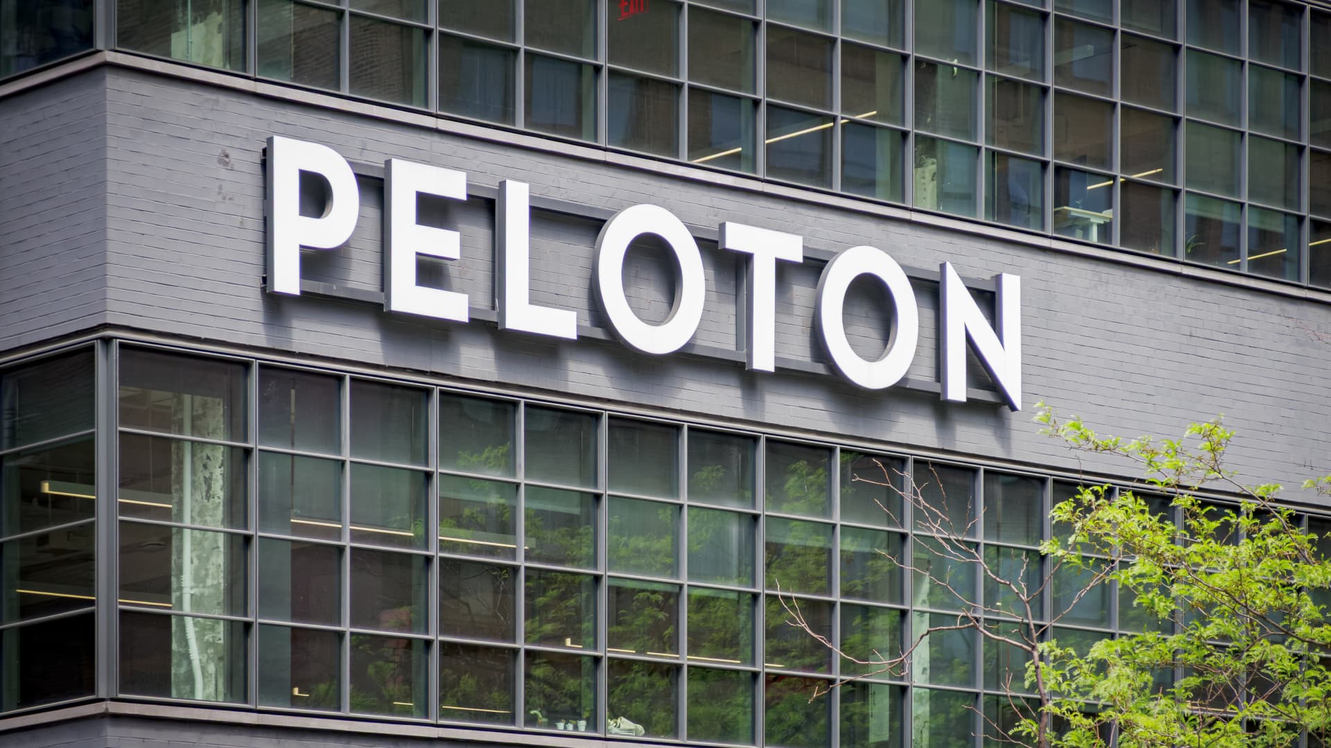 Peloton revamps equipment, raises prices ahead of holidays