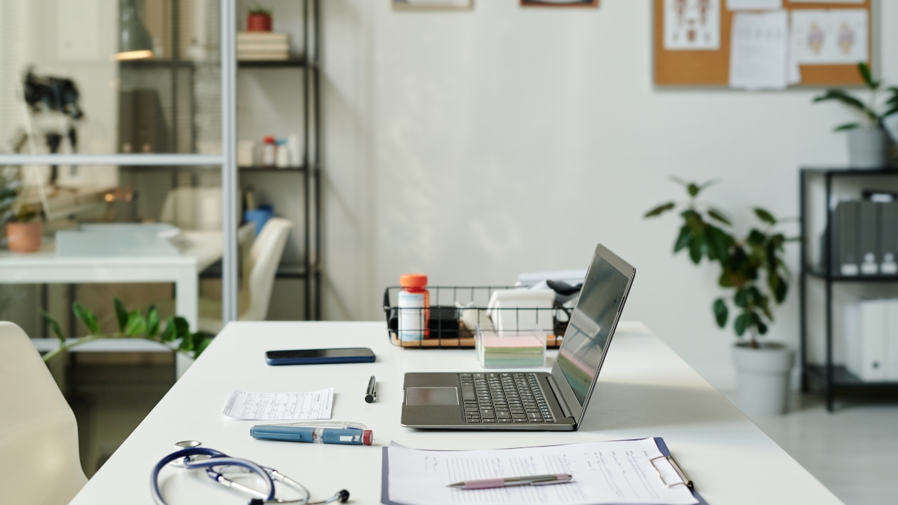 The Decentralized Expert: How “Edge Training” is Dismantling the Centralized Learning Department