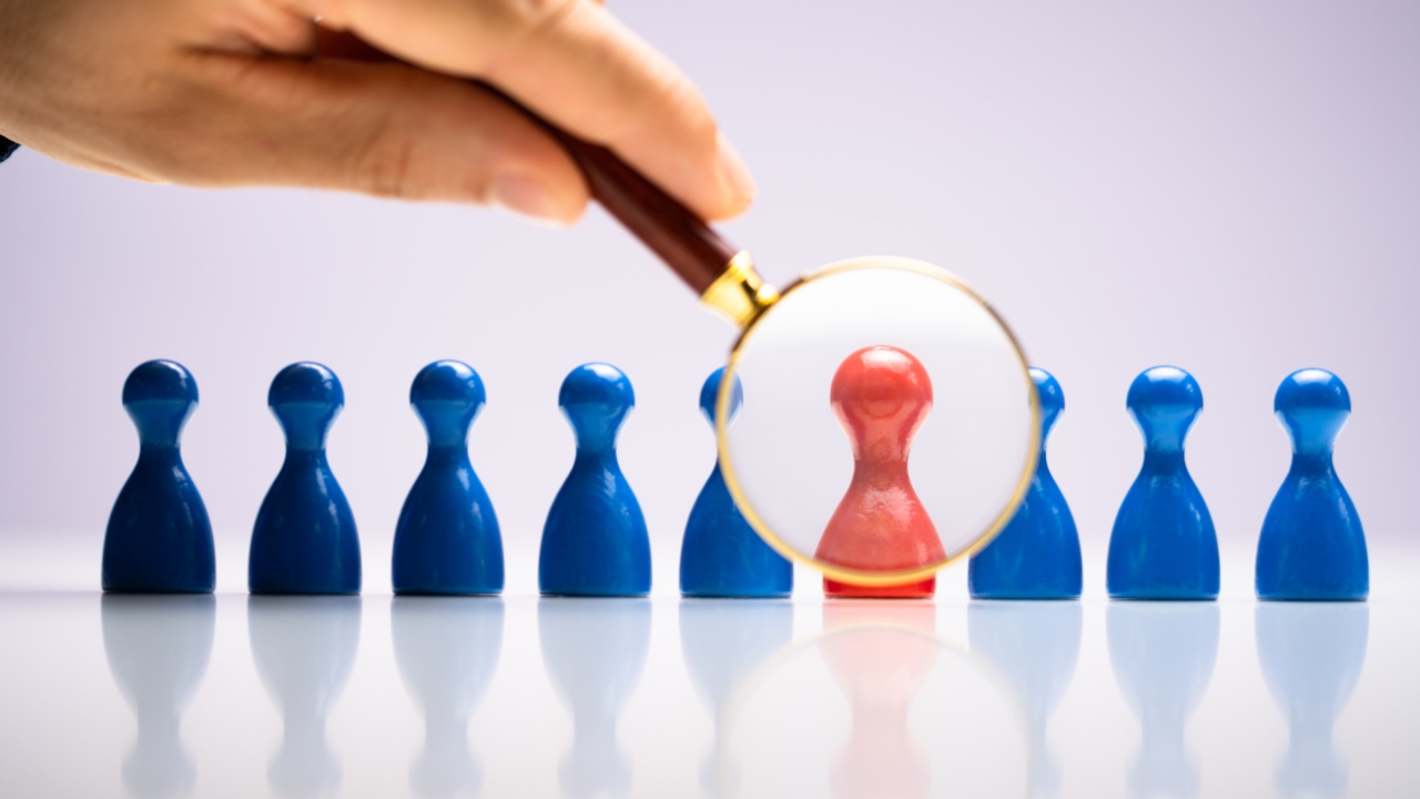 Job Seekers Lose Opportunities When They Rely Only on Online Applications