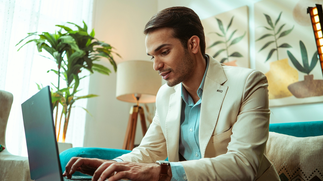 Stop Saying “I’m a Hard Worker”: What Hiring Managers Actually Look for in Job Candidates