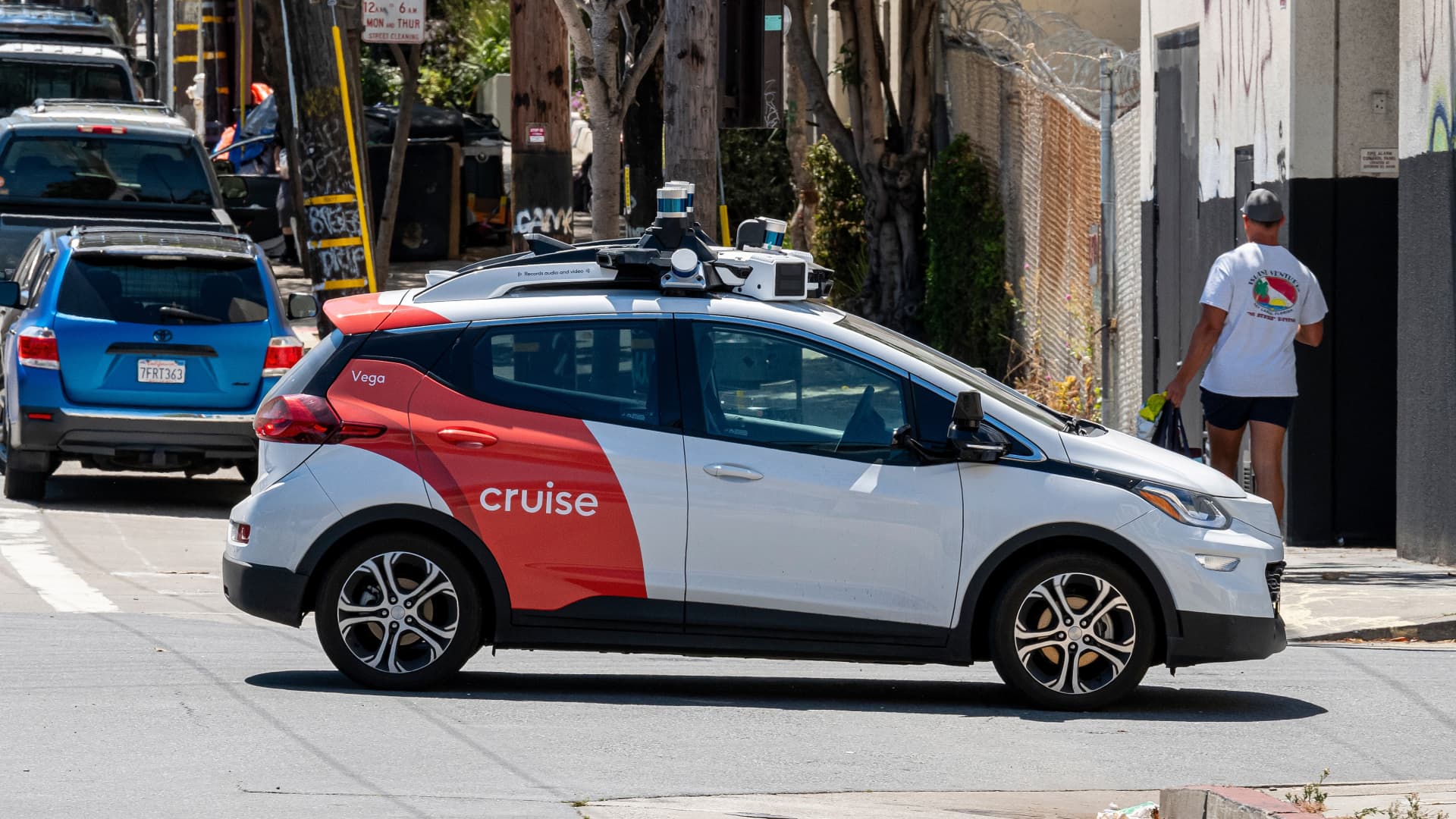 GM’s Cruise Robotaxi Business Falters