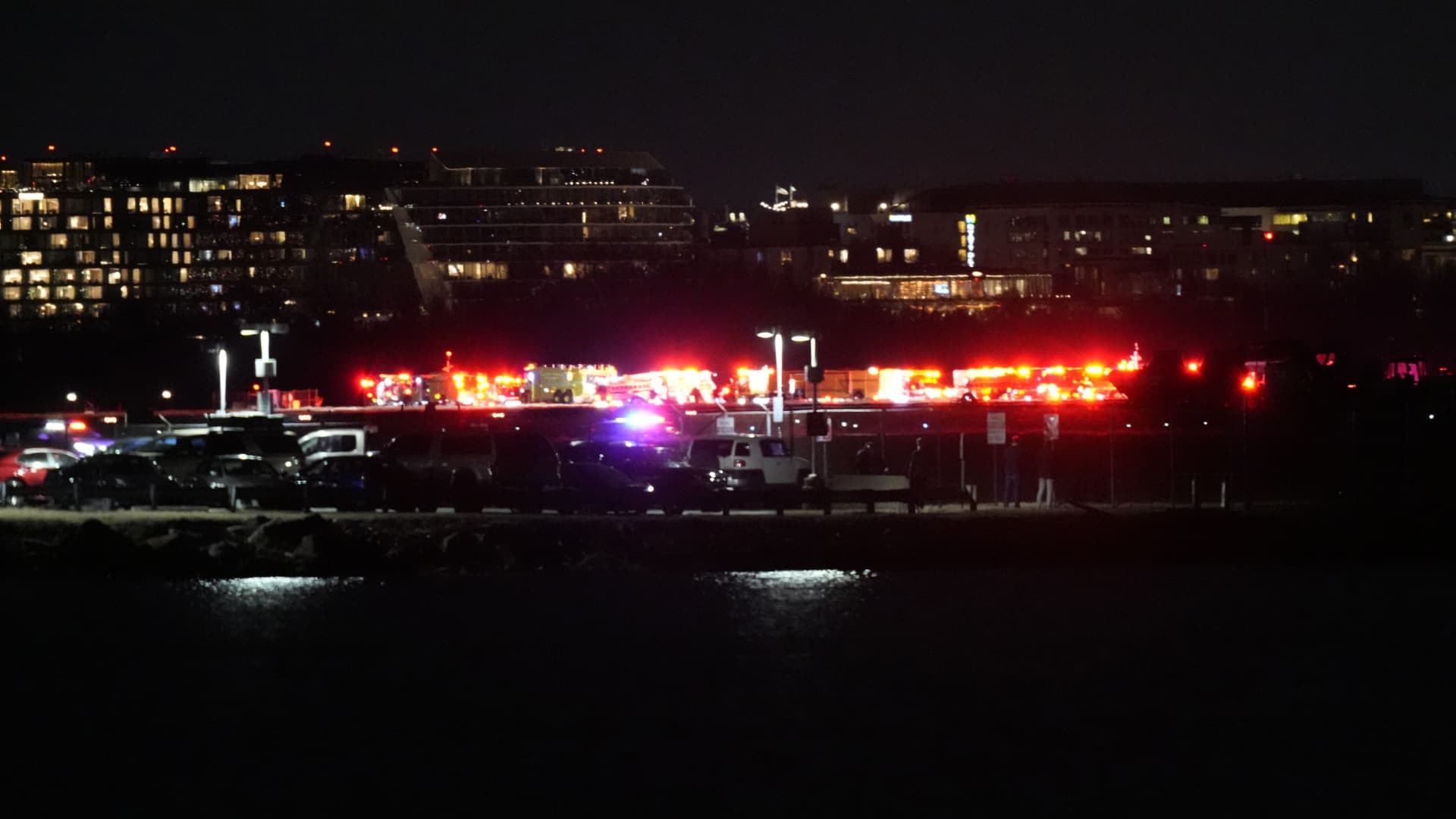 American Airlines jet collides with military helicopter near D.C. airport