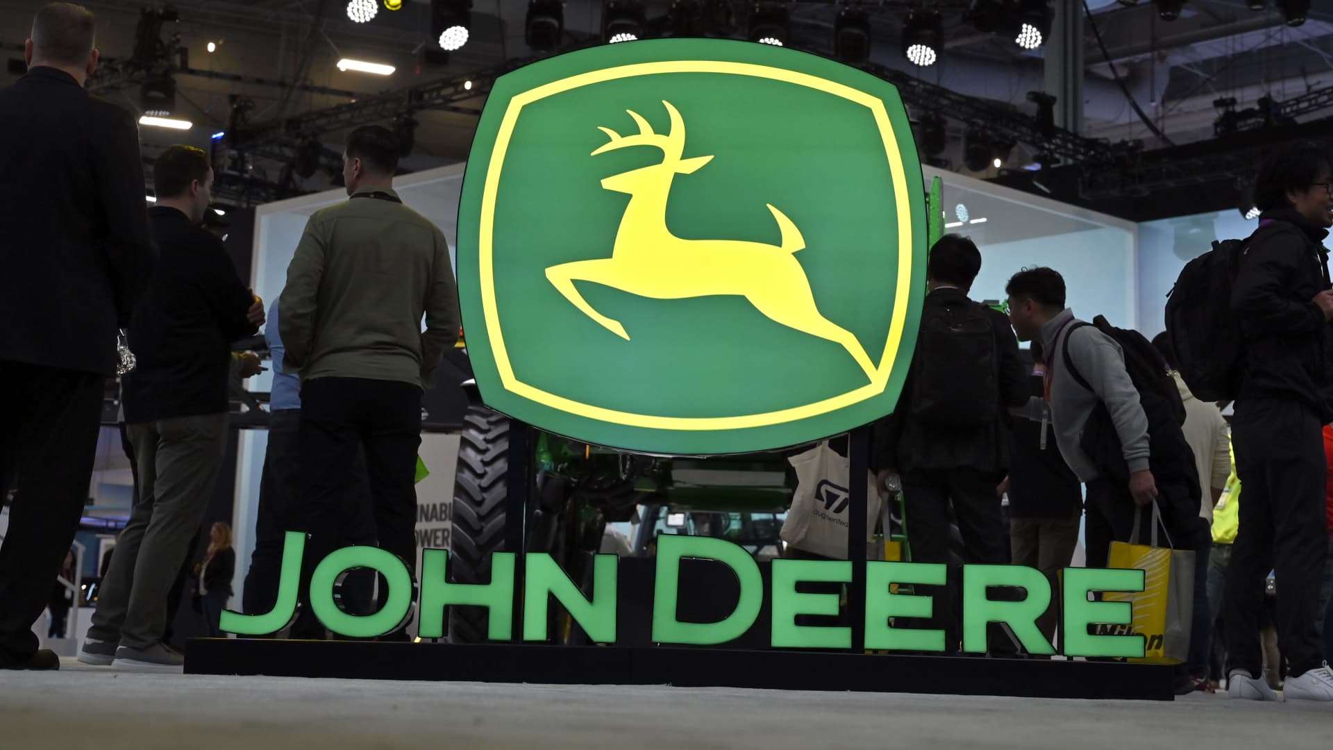 Deere Equipment Repair Costs Suit