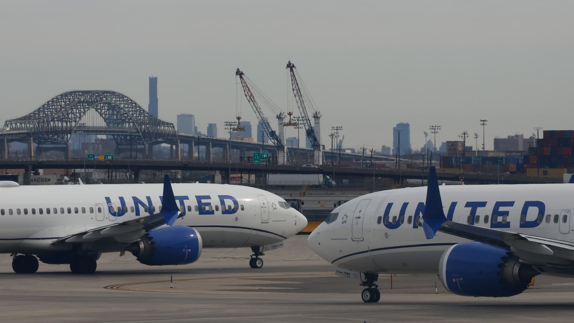 United Cuts Newark Schedule Amid Disruptions United Cuts Newark Schedule Amid Disruptions